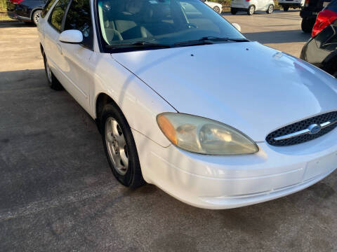 2002 Ford Taurus SE
