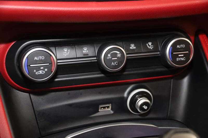 2019 Alfa Romeo Stelvio Base - Photo 27