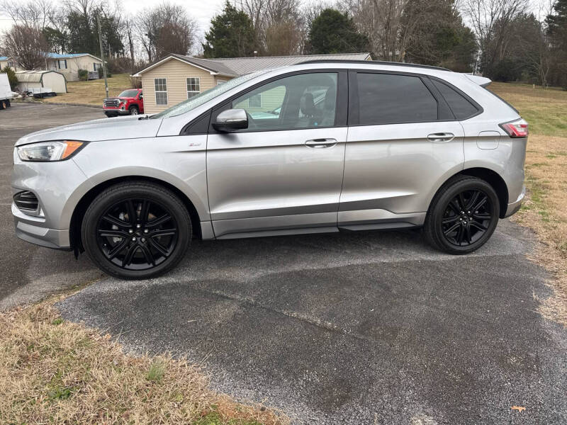 2020 Ford Edge ST Line's photo