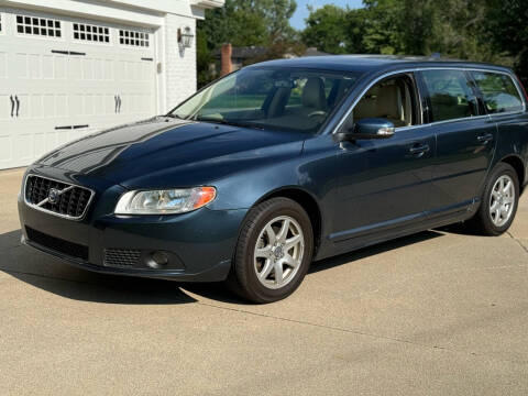 2009 Volvo V70 for sale at Car Planet in Troy MI