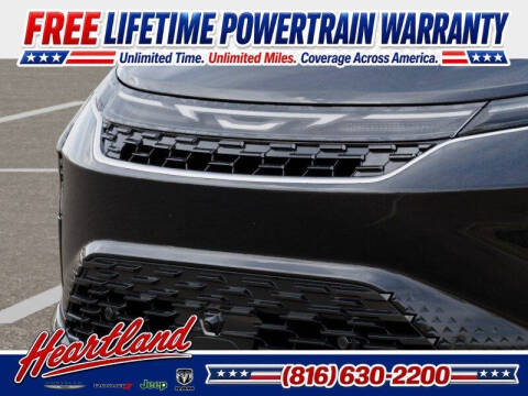 2027 Chrysler Pacifica Select