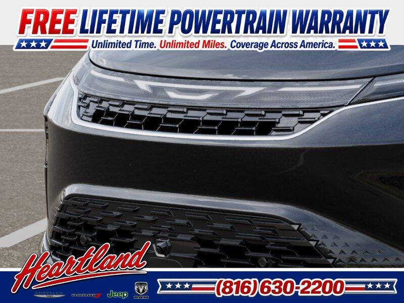 2027 Chrysler Pacifica Select