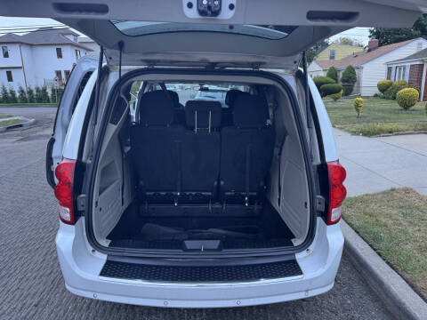 2016 Dodge Grand Caravan SXT Plus