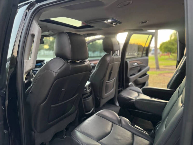 2017 Cadillac Escalade ESV Luxury