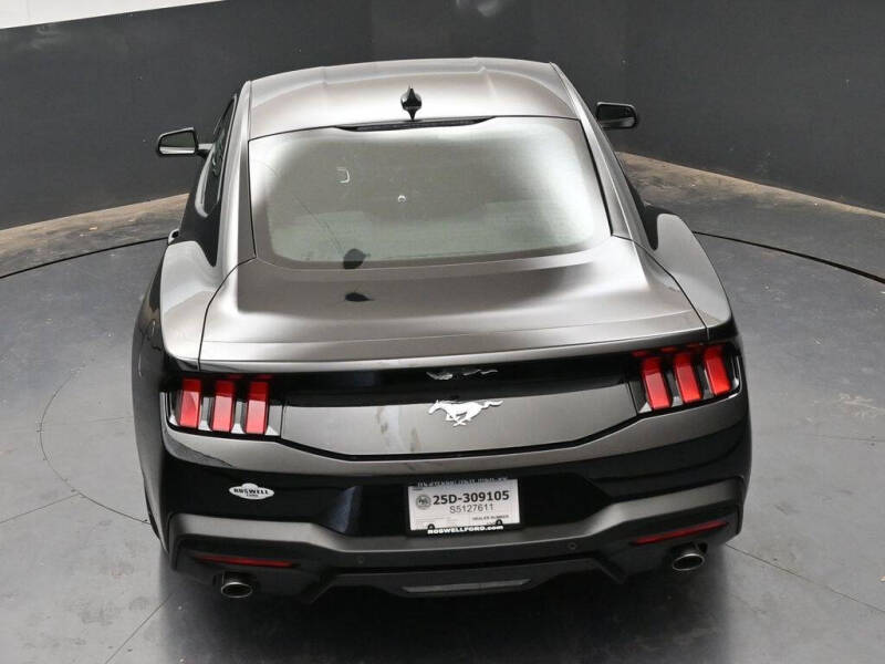2025 Ford Mustang EcoBoost