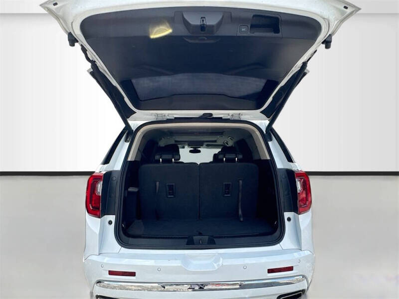 2020 GMC Acadia Denali