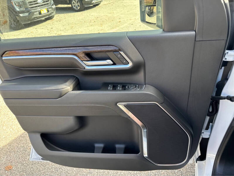 2024 GMC Sierra 2500HD SLE