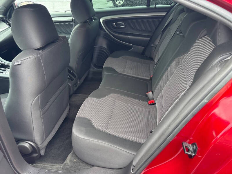 2018 Ford Taurus SEL