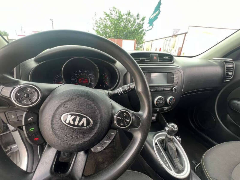 2015 Kia Soul +