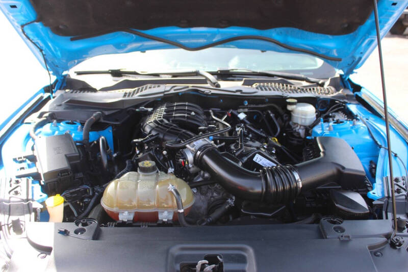 2017 Ford Mustang V6