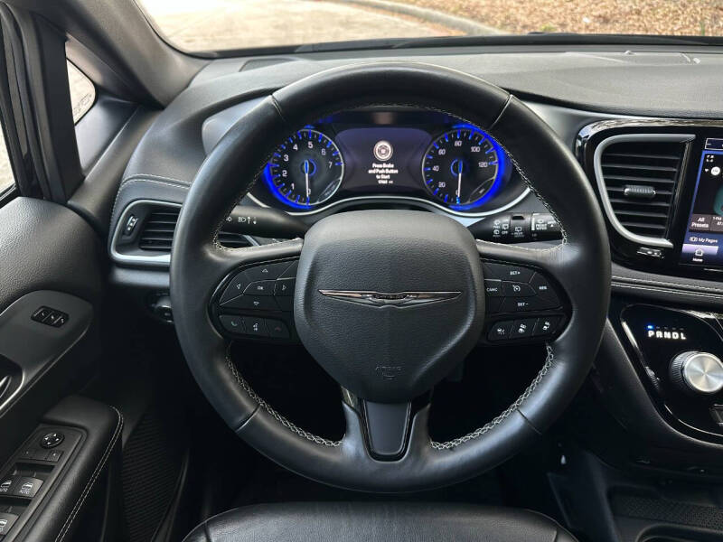 2021 Chrysler Pacifica Touring L