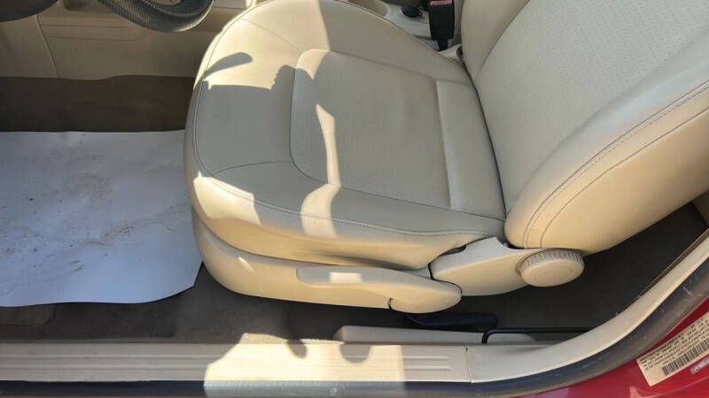 2008 Volkswagen New Beetle