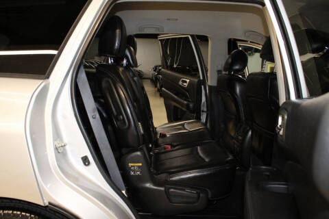 2020 Nissan Pathfinder SL