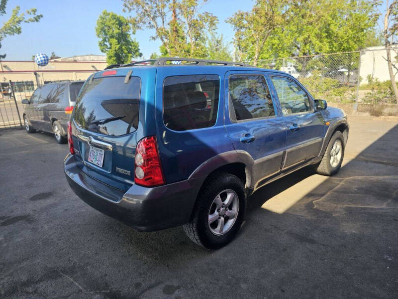 2005 Mazda Tribute s