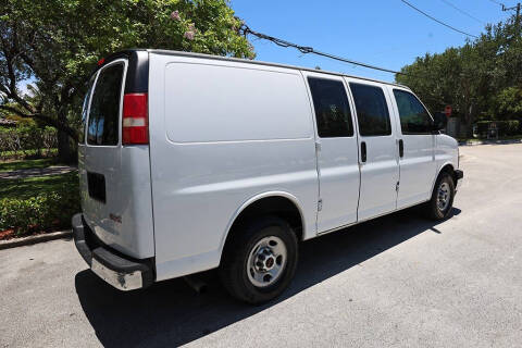 2017 GMC Savana 2500