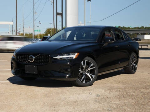2024 Volvo S60 B5 Plus Dark Theme