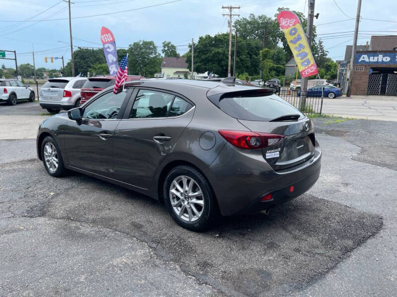 2015 Mazda MAZDA3 i Grand Touring