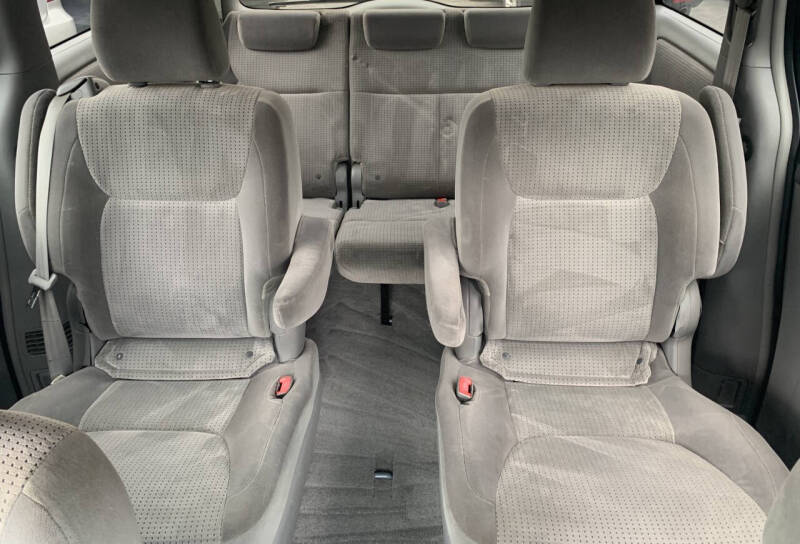 2007 Toyota Sienna LE 7-Passenger