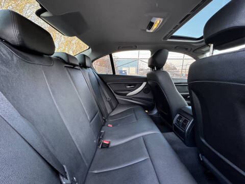 2016 BMW 3 Series 320i