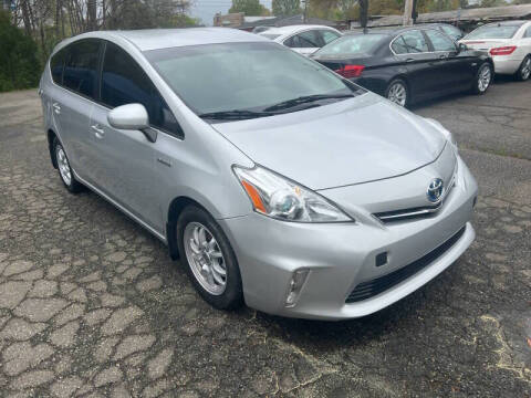 2012 Toyota Prius v Two