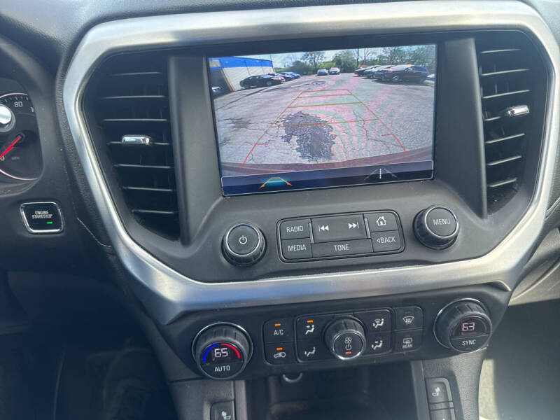 2018 GMC Acadia SLE-2
