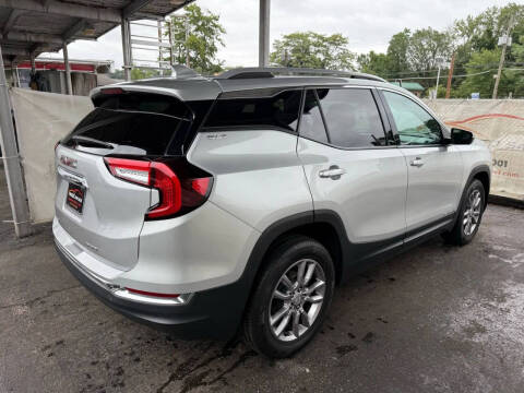 2022 GMC Terrain SLT