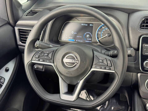 2025 Nissan LEAF S