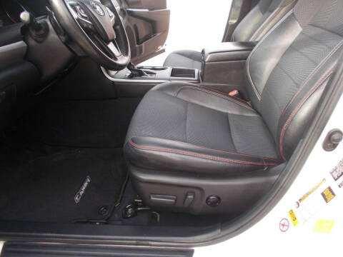 2017 Toyota Camry SE