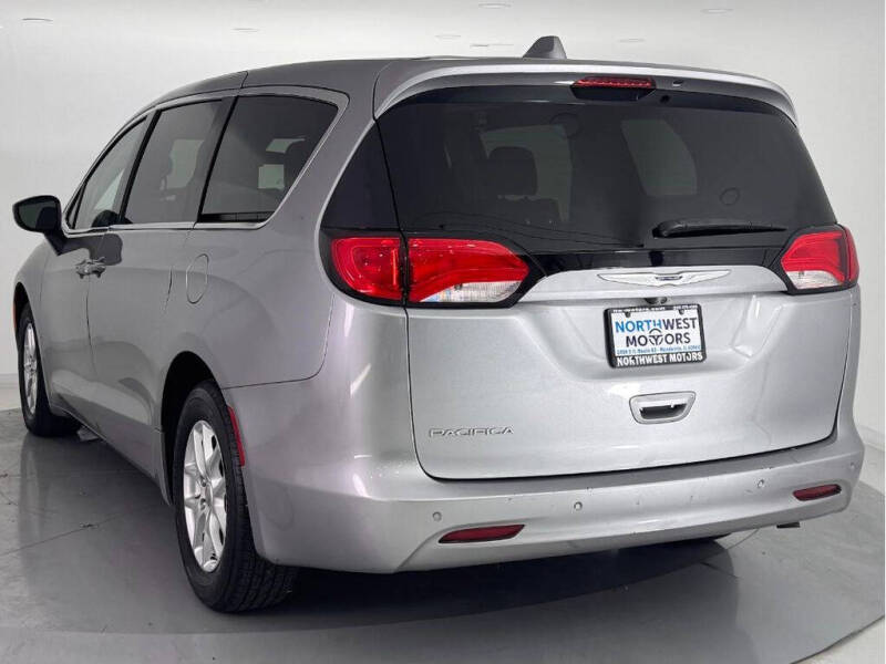 2019 Chrysler Pacifica LX