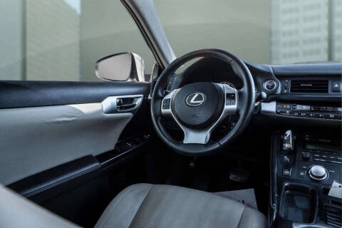 2011 Lexus CT 200h