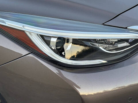 2019 Infiniti QX30 Luxe