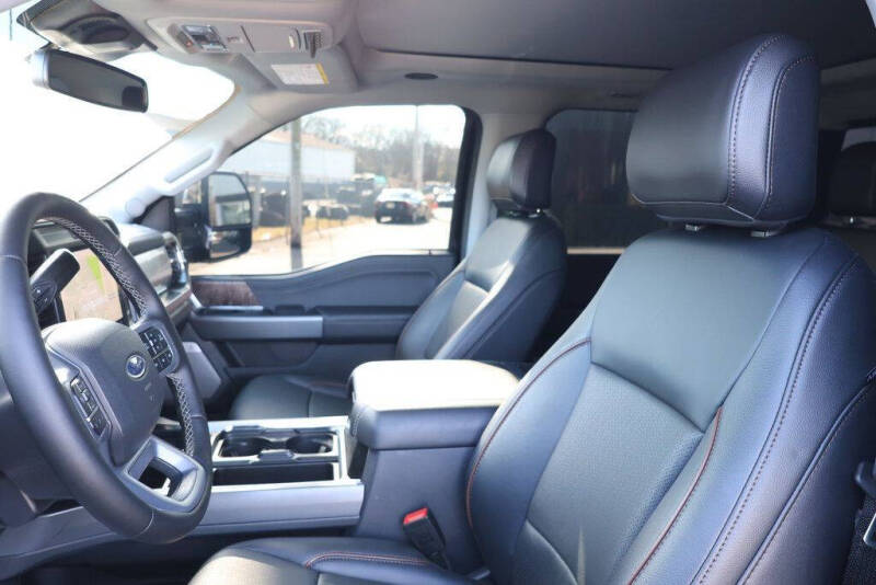 2025 Ford F-350 Super Duty Lariat