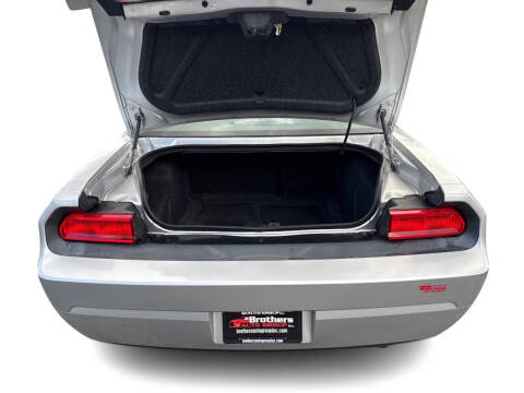 2010 Dodge Challenger SE