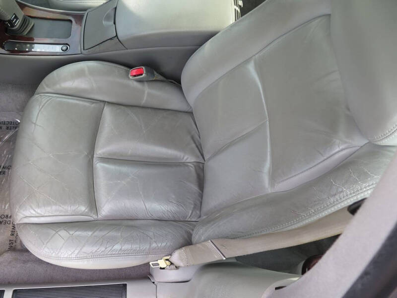 1999 Oldsmobile Aurora