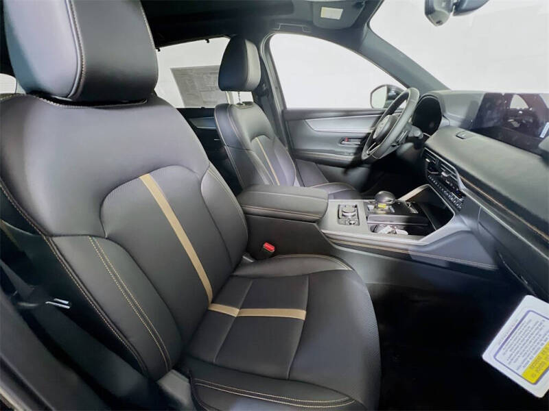 2025 Mazda CX-90 Plug-in Hybrid Premium Plus