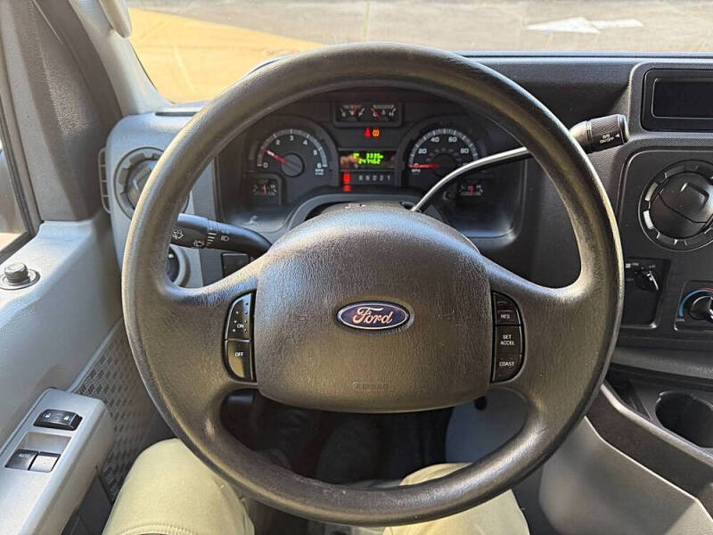 2013 Ford E-Series E-250