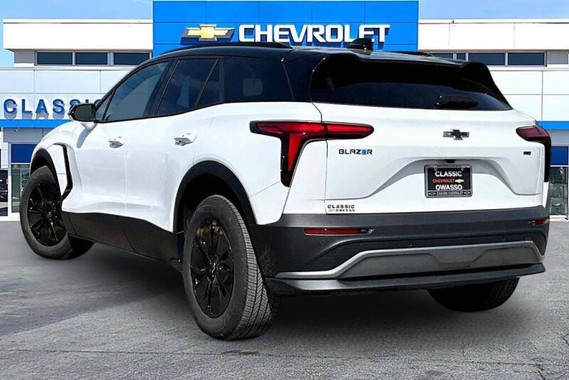 2026 Chevrolet Blazer EV LT