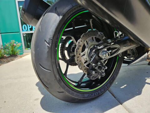 2015 Kawasaki Ninja ZX-14R ABS