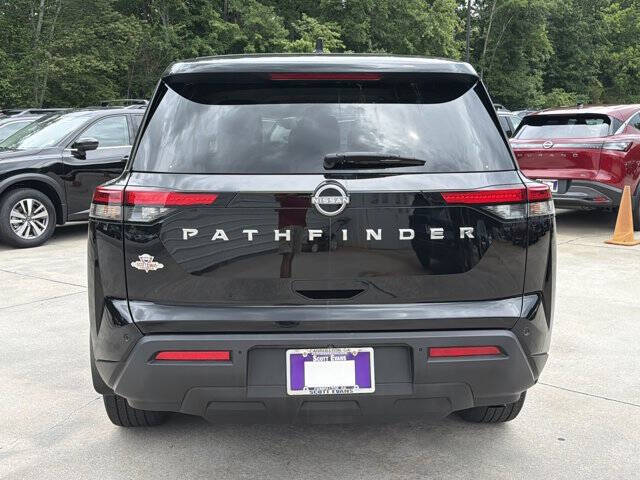2025 Nissan Pathfinder S