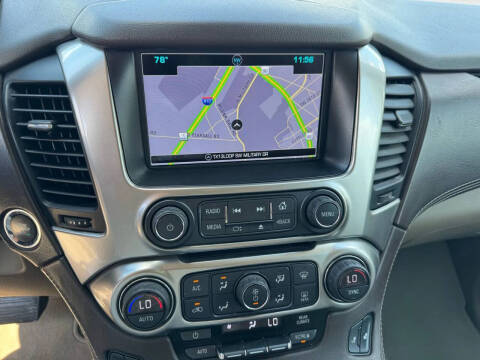 2017 Chevrolet Suburban LT