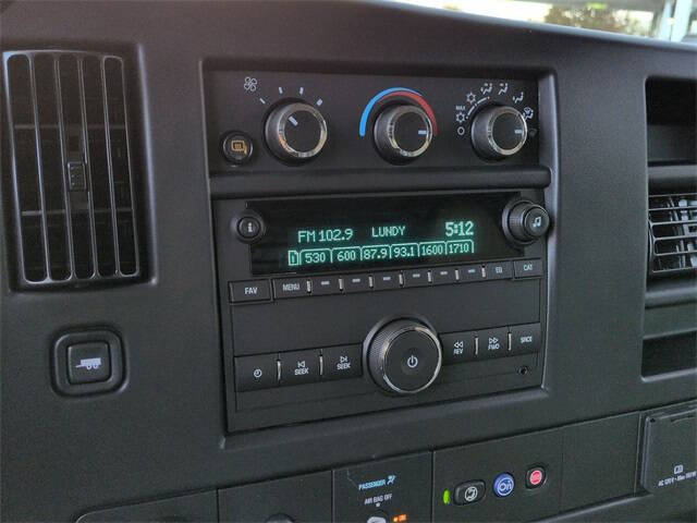 2025 Chevrolet Express 2500