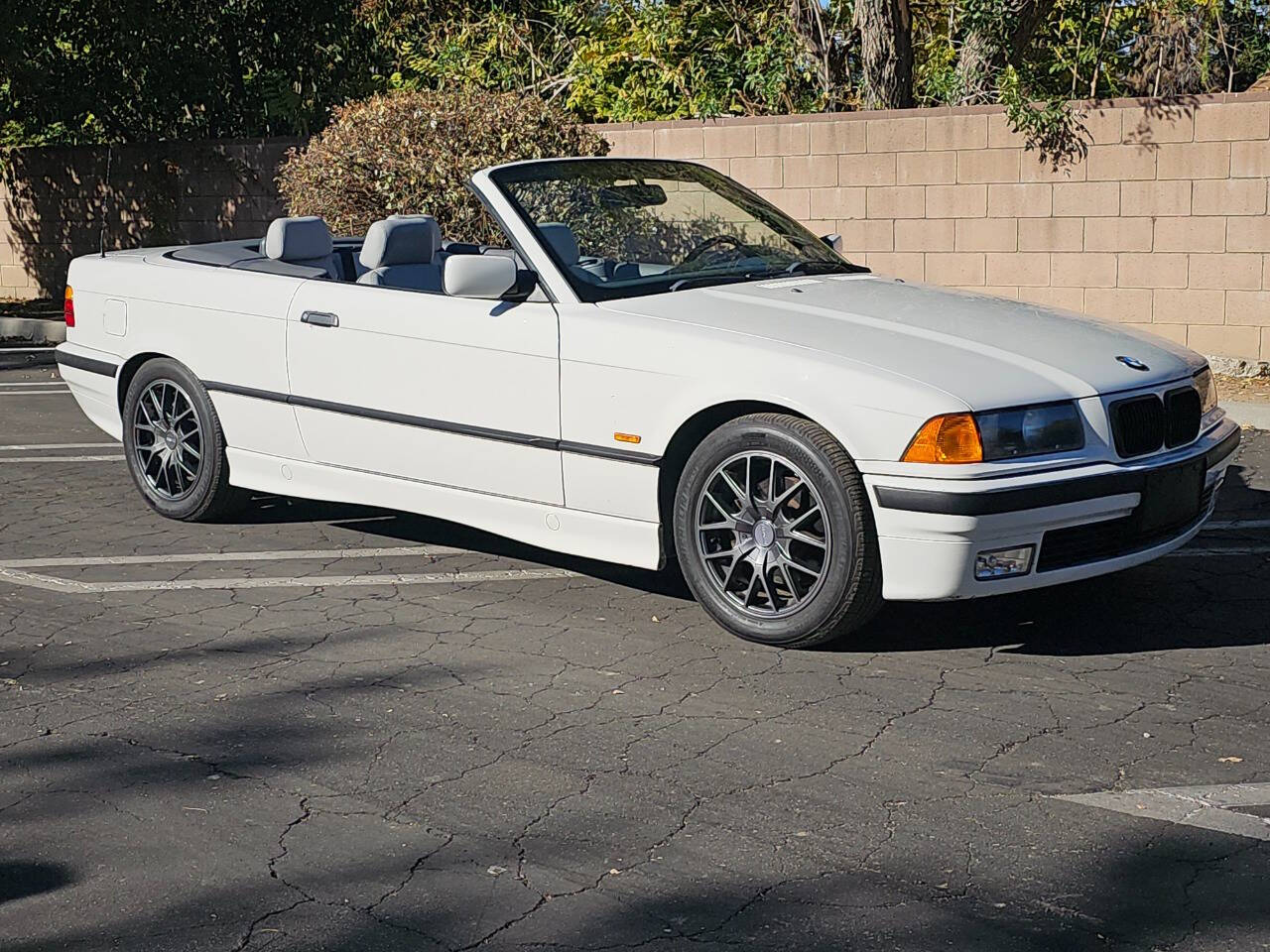 1997 BMW 3 Series 12