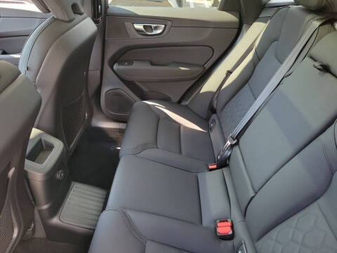 2026 Volvo XC60 T8 Core