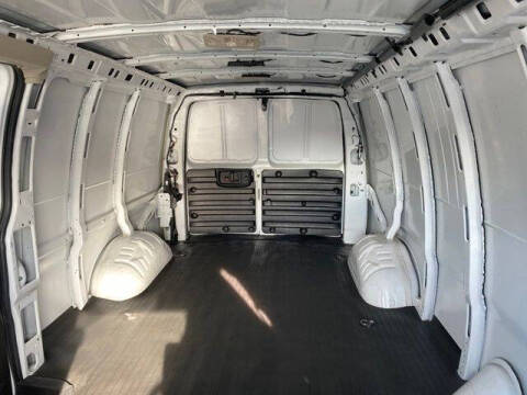 2024 GMC Savana 2500