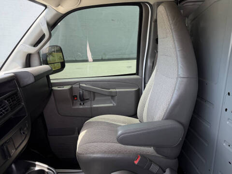 2020 Chevrolet Express 2500