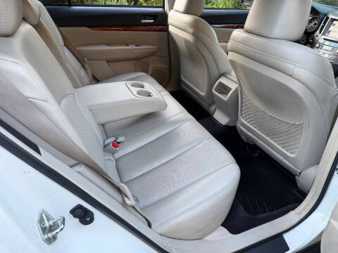 2010 Subaru Outback 2.5i Limited