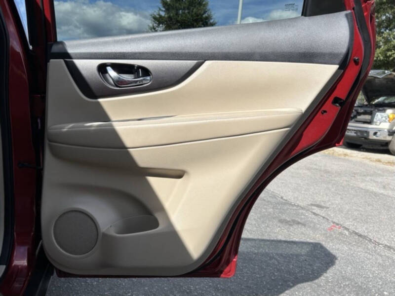 2015 Nissan Rogue SV