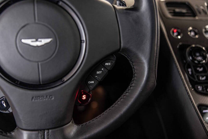 2014 Aston Martin Vanquish