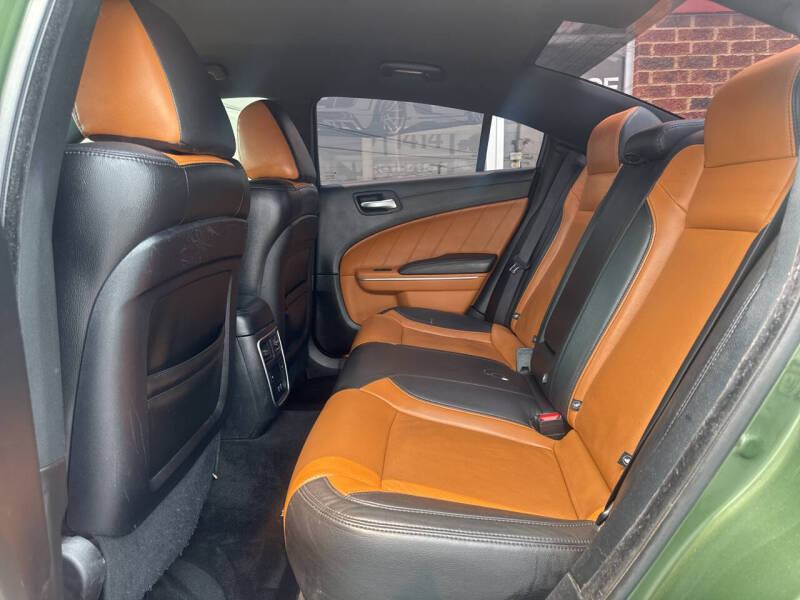 2020 Dodge Charger SXT