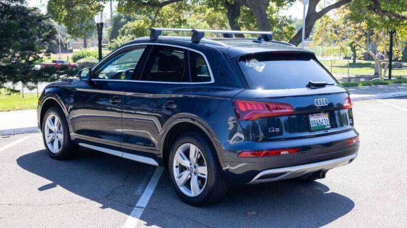 2018 Audi Q5 2.0T quattro Premium Plus